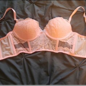 Victoria’s Secret Bustier Pink Bra NWOT 32 C